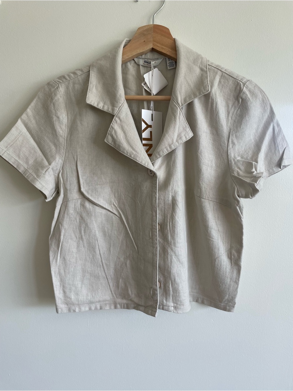 Only Short-Sleeve Button-Front Shirt in Light Beige